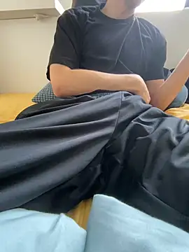 greggts online show from December 18, 11:06 am