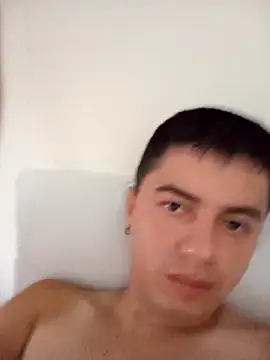 andresSalasSS online show from April 15, 9:48 pm