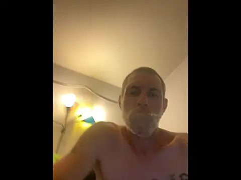 jarjar83 online show from July 7, 7:45 am