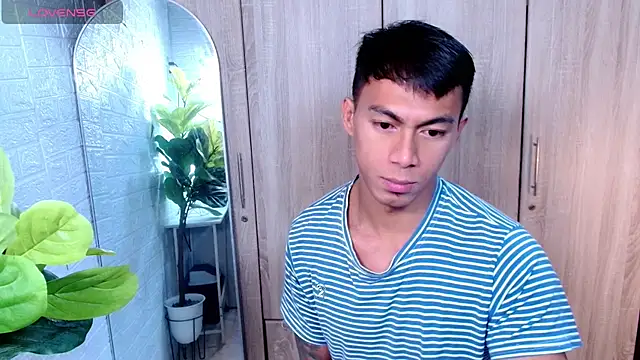 PinooyMilker online show from February 16, 8:18 pm