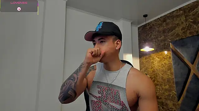 Draven Marceaux online show from April 13, 11:44 am