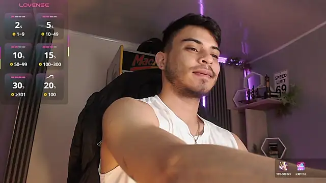 Bastian MCcormick online show from October 28, 12:18 pm