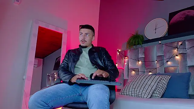 MrFox   online show from February 19, 7:32 pm