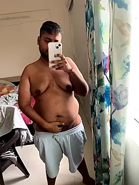 Snapshot of blrguychub chatting on September 14, 5:09 am blrguychub online show from September 14, 5:09 am