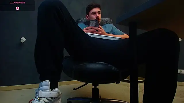 EnzoRace online show from November 8, 6:16 am