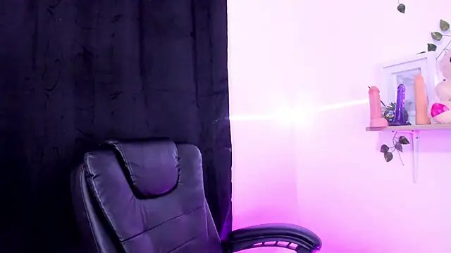 Cooperrosscute233 online show from September 30, 9:51 pm