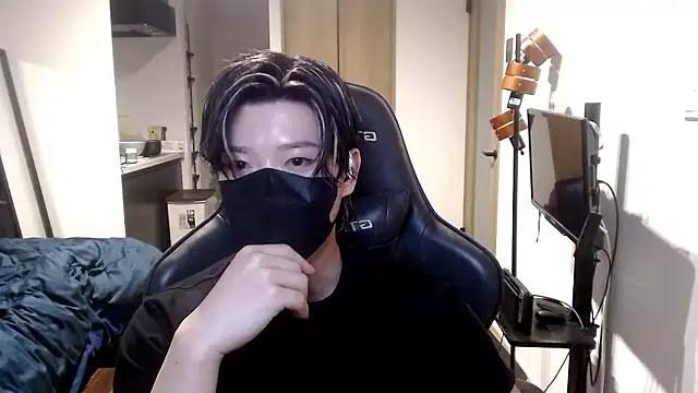 Mei-Tanaka online show from October 3, 2:55 pm