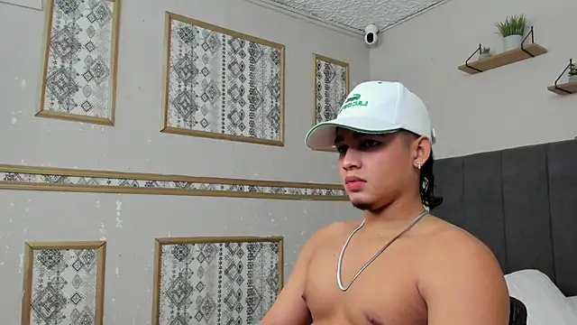 Riky Strong online show from November 9, 4:49 am