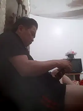 Snapshot of Brongiep chatting on October 28, 10:50 am Brongiep online show from October 28, 10:50 am