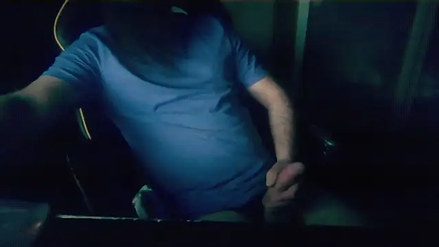 LondonMan1988 online show from January 15, 4:49 am