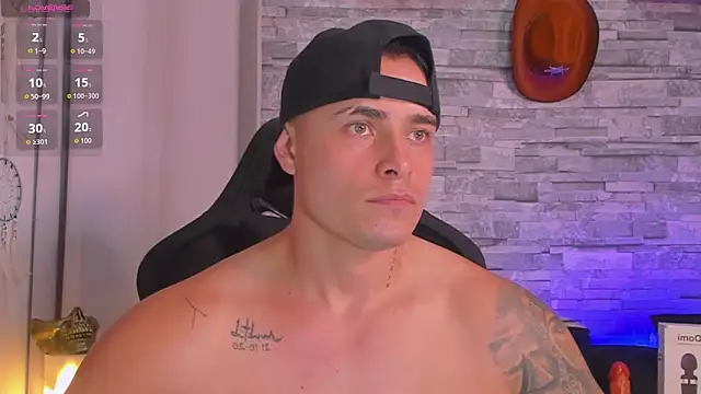 connorsmiith online show from November 23, 10:32 pm