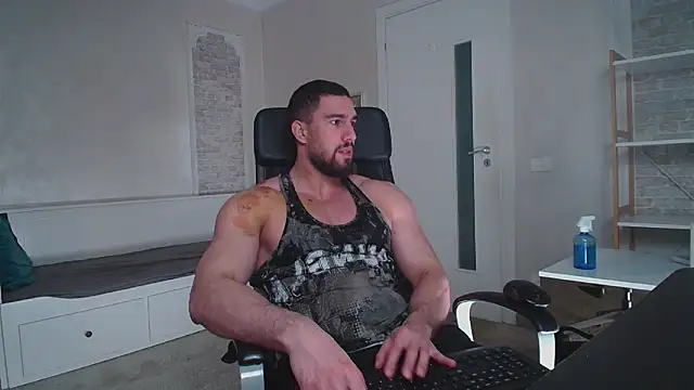 IvanHydee online show from March 9, 5:45 am