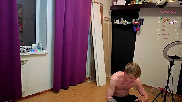 callmealexthx online show from October 12, 4:56 pm