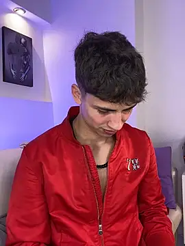 AdrianRinaldi online show from September 17, 10:00 pm