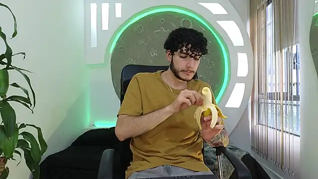 Rafael Mendezz online show from September 24, 9:24 pm