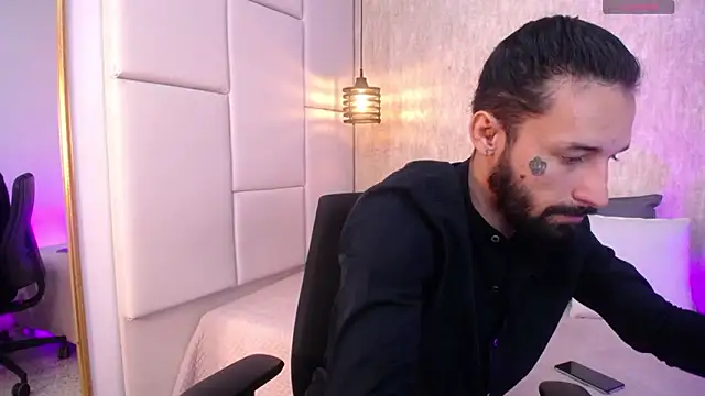 Hisoka 011 online show from February 25, 7:48 pm