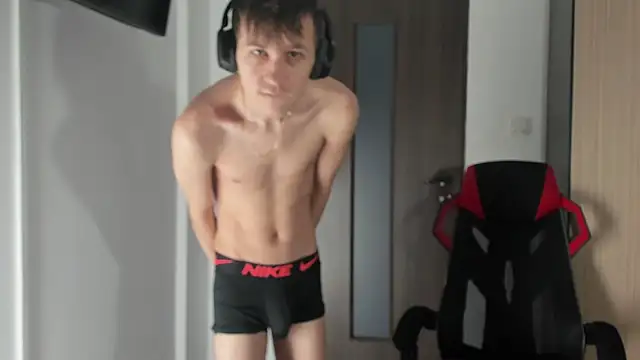 zincky2006 online show from October 10, 12:43 pm