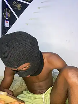 Jaydemasked online show from April 6, 12:40 am