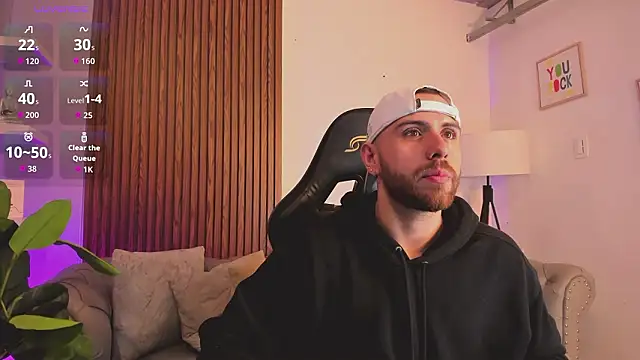 Maximo Wolff online show from February 3, 7:41 pm