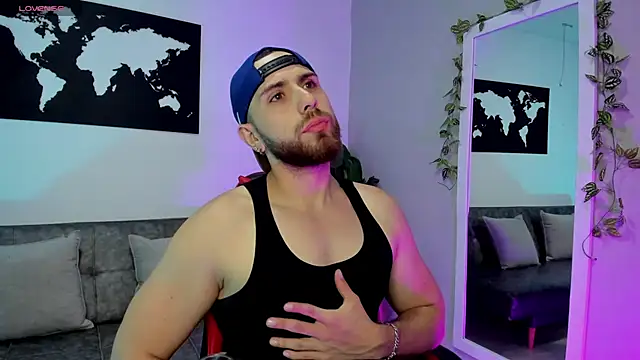 Maximo Wolff online show from December 2, 7:17 pm