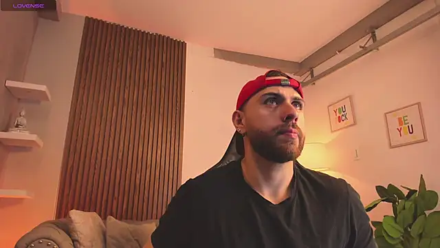 Maximo Wolff online show from February 16, 8:07 pm