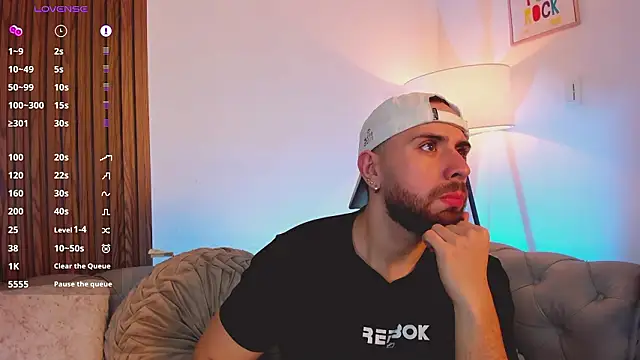 Maximo Wolff online show from February 26, 7:48 pm