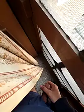 desir3dlund online show from February 22, 11:00 am