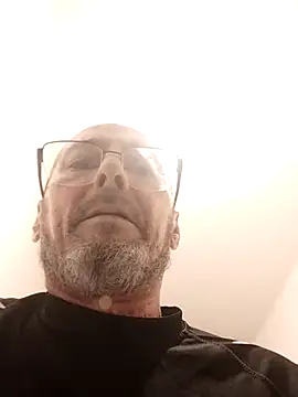 pakillobcn online show from December 2, 10:02 pm