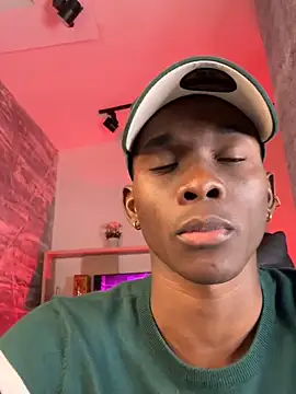 Brycce santos online show from May 11, 1:46 pm