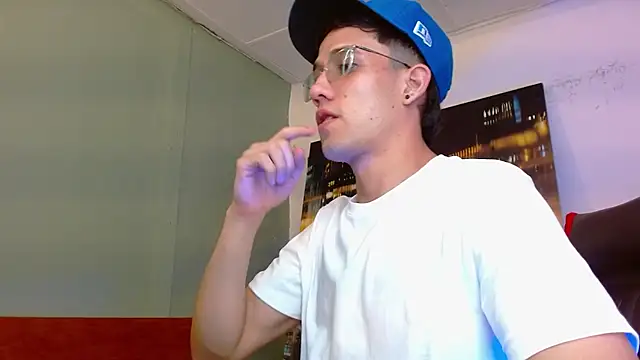 alexgiraldo   online show from July 5, 3:54 am