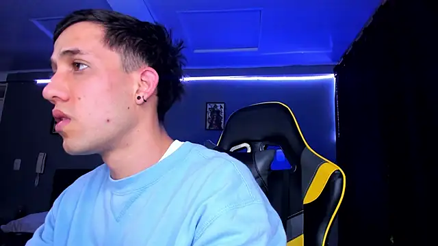 alexgiraldo   online show from October 7, 11:14 am