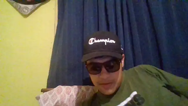 juanfritaa21 online show from April 4, 1:35 am