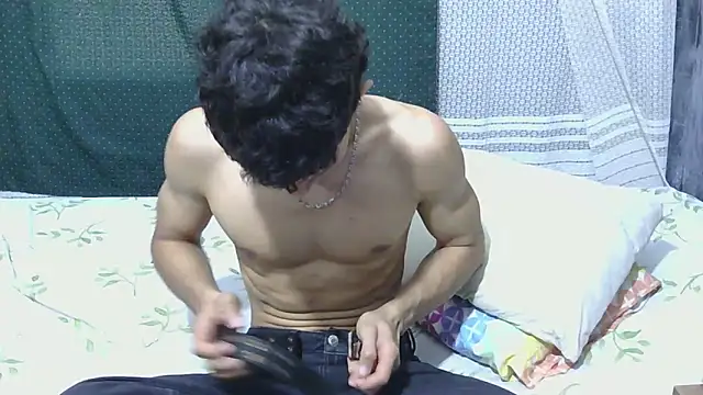 Samuel Hills II online show from March 6, 8:06 pm