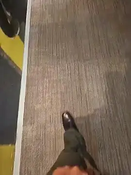 hotboy43339 online show from February 23, 2:35 am