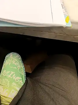 hotboy43339 online show from March 6, 2:52 am