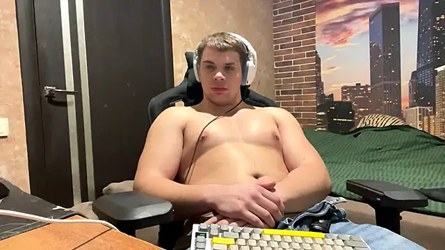 MusclePhantom online show from March 9, 9:20 pm