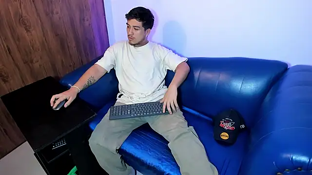 juanmechanic  online show from November 12, 2:56 pm