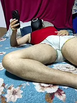 Snapshot of bad_wolf28 chatting on October 9, 10:31 am bad wolf28 online show from October 9, 10:31 am