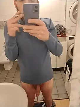 Baldassarre1990 online show from March 13, 12:29 am