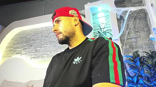 dominic de luca online show from November 2, 5:34 am