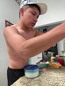 elfernh online show from December 22, 1:08 pm