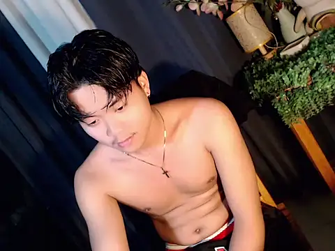 Snapshot of youre_BabyBoy chatting on October 13, 8:31 am youre BabyBoy online show from October 13, 8:31 am