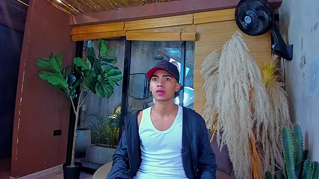 AlanCutee online show from November 29, 11:56 am