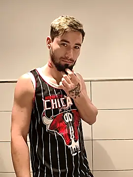 Negrila25 online show from February 14, 3:51 pm