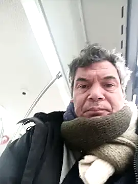 twitshe online show from February 1, 1:54 pm