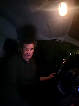 twitshe online show from February 25, 6:53 pm