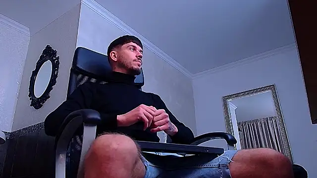 JonahShaw online show from October 1, 4:38 am