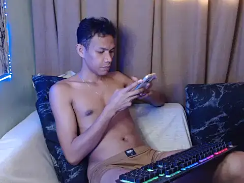 fantasy davidxx online show from November 5, 12:45 am