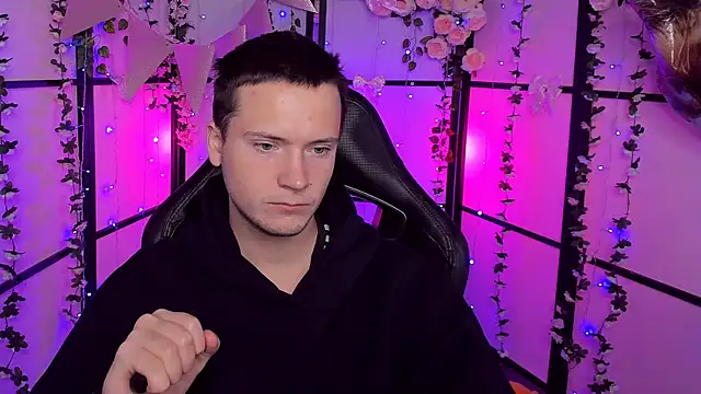 ZackNeal online show from October 9, 5:34 am