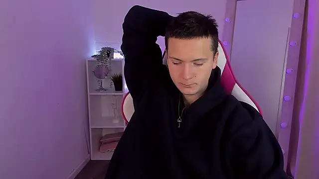 ZackNeal online show from October 13, 5:13 am